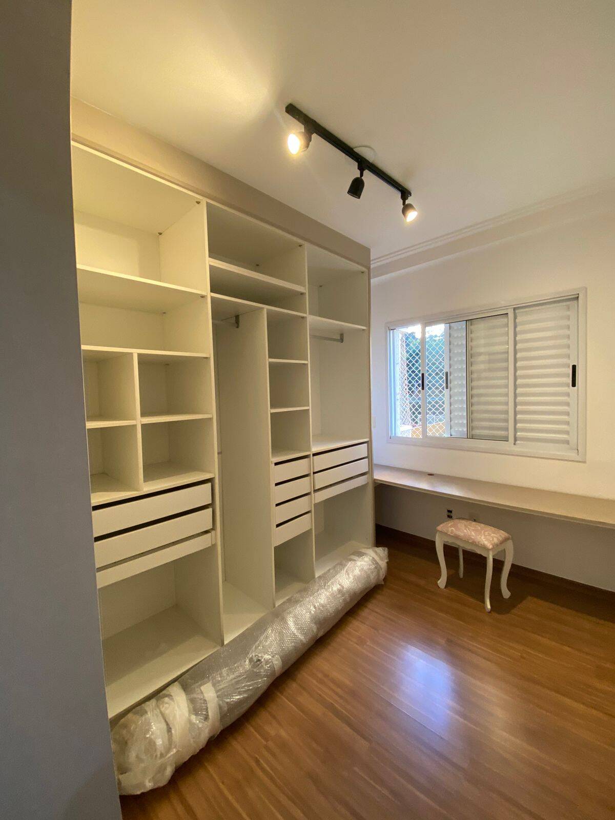 Apartamento para alugar com 3 quartos, 86m² - Foto 7