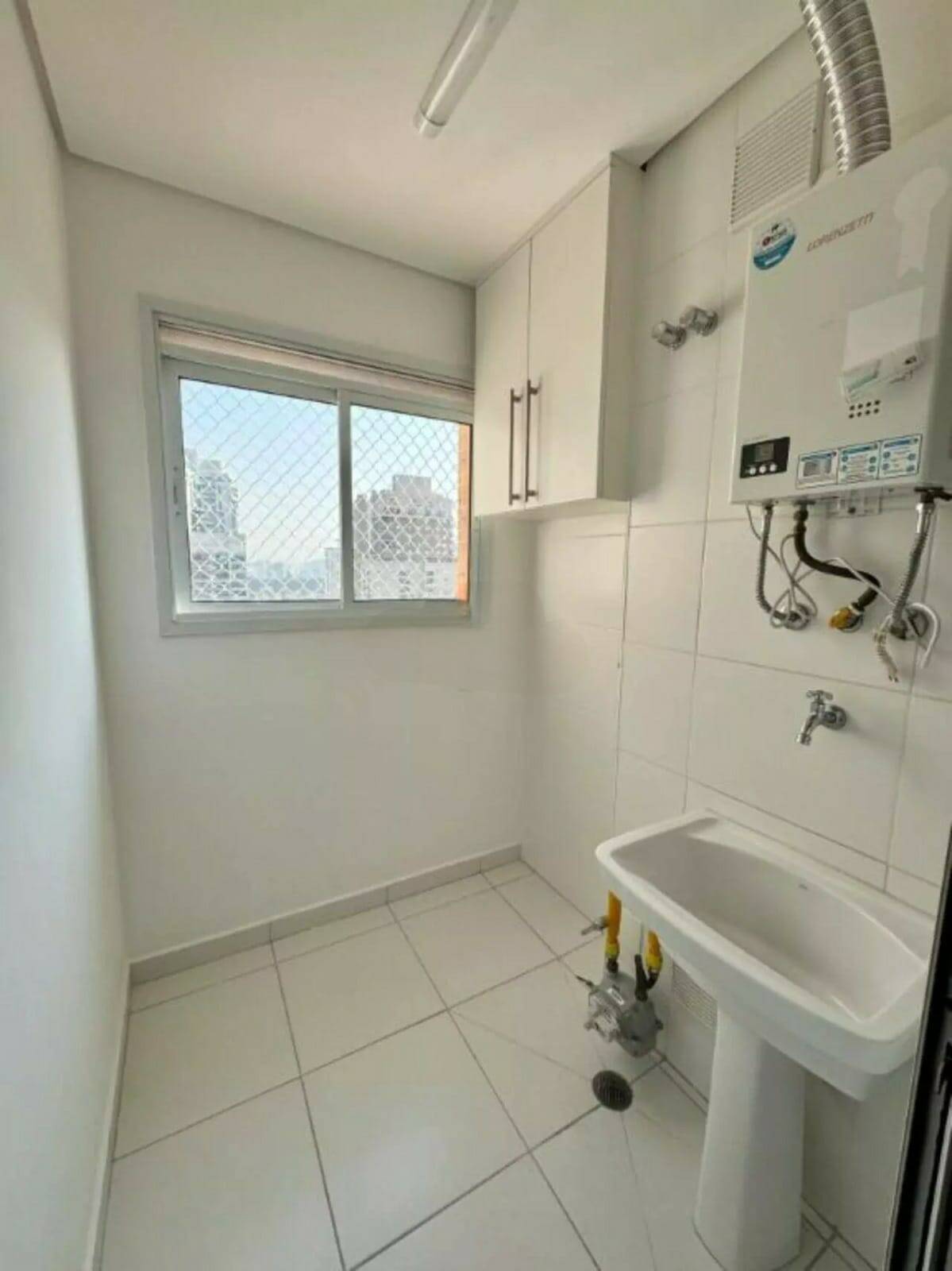 Apartamento para alugar com 1 quarto, 50m² - Foto 14