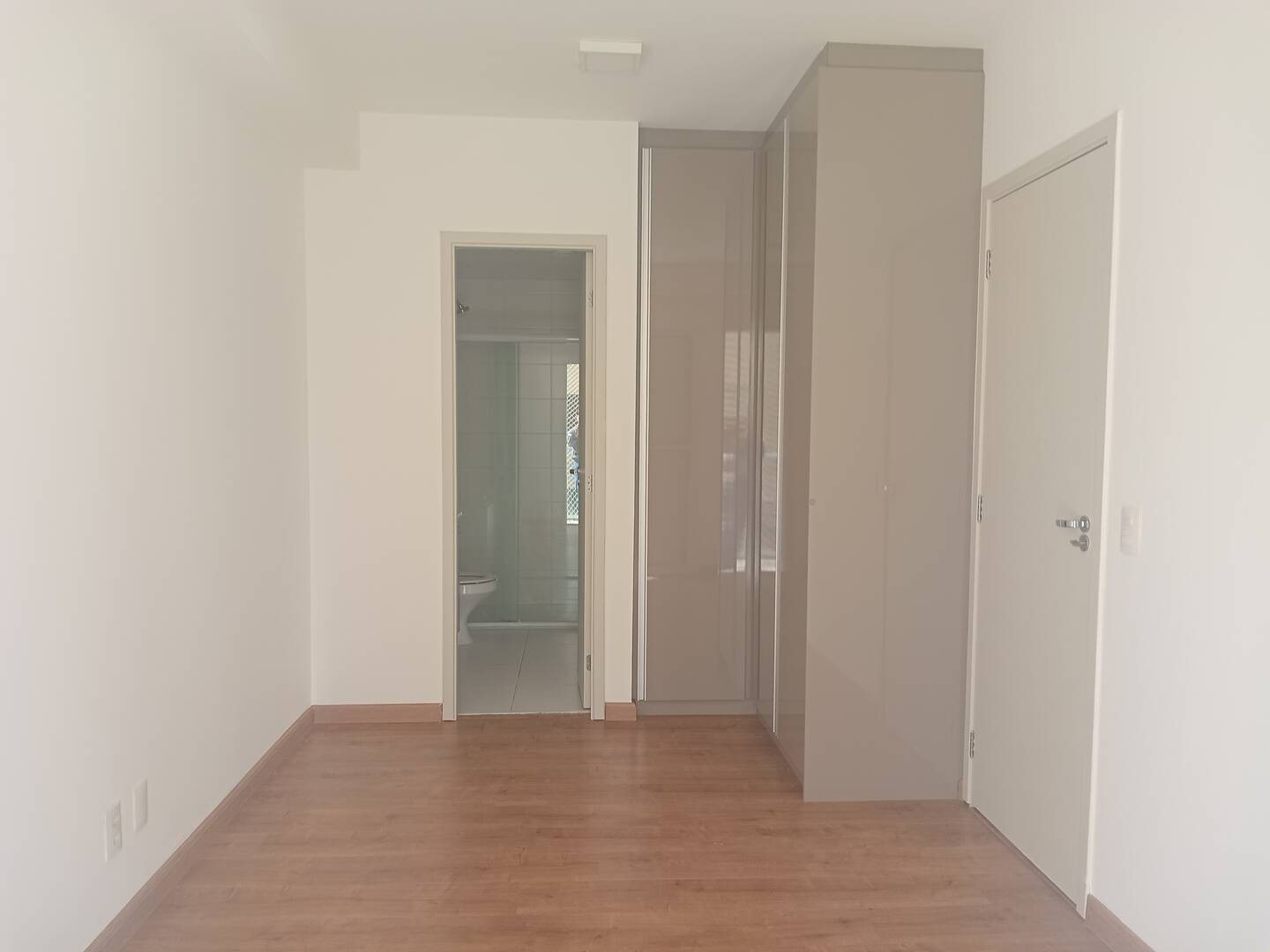 Apartamento para alugar com 2 quartos, 65m² - Foto 19