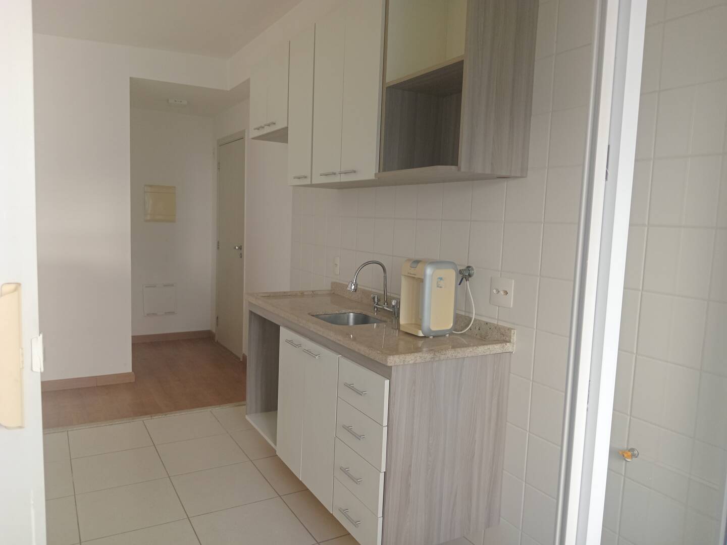 Apartamento para alugar com 2 quartos, 65m² - Foto 9