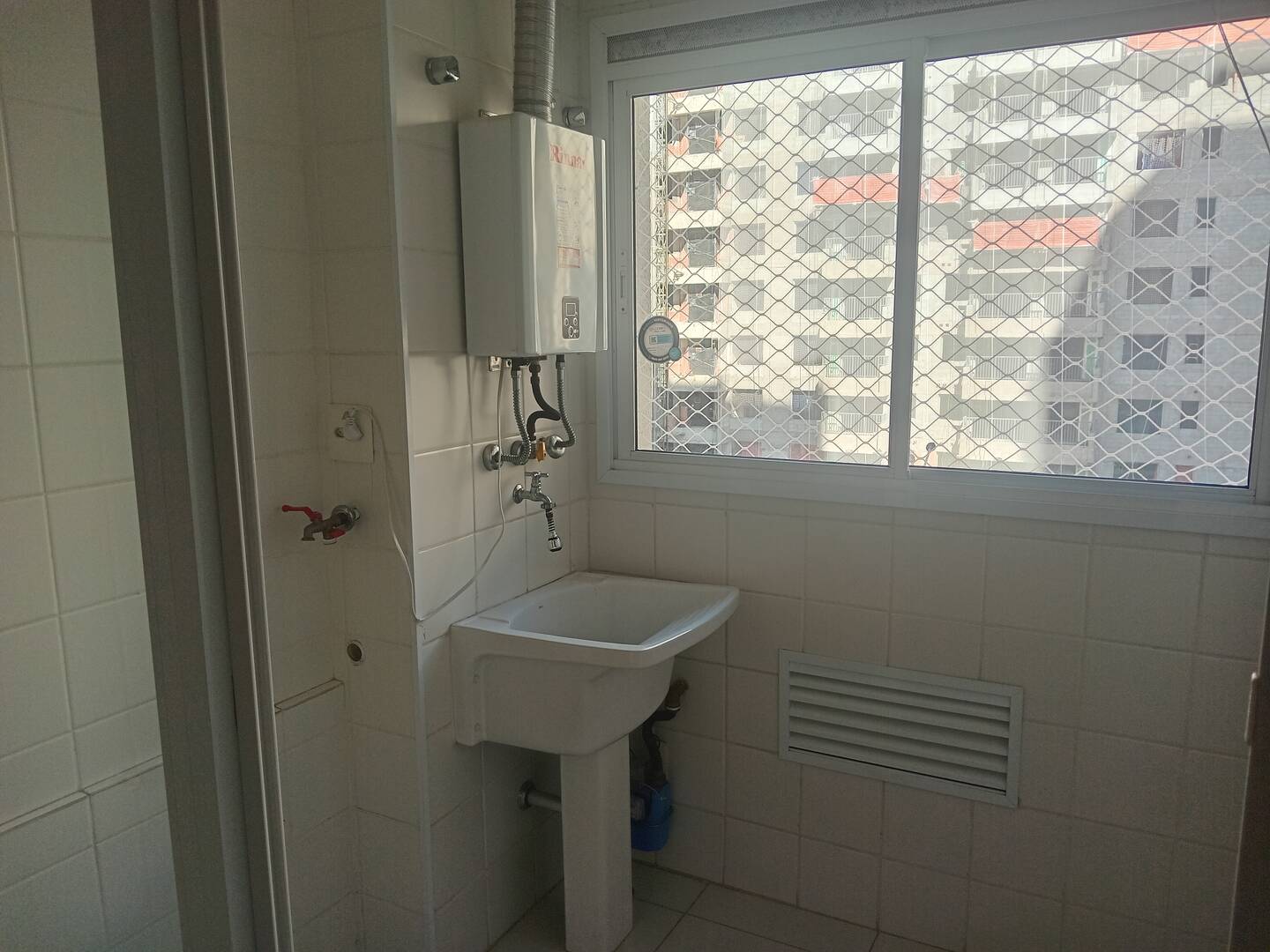 Apartamento para alugar com 2 quartos, 65m² - Foto 38