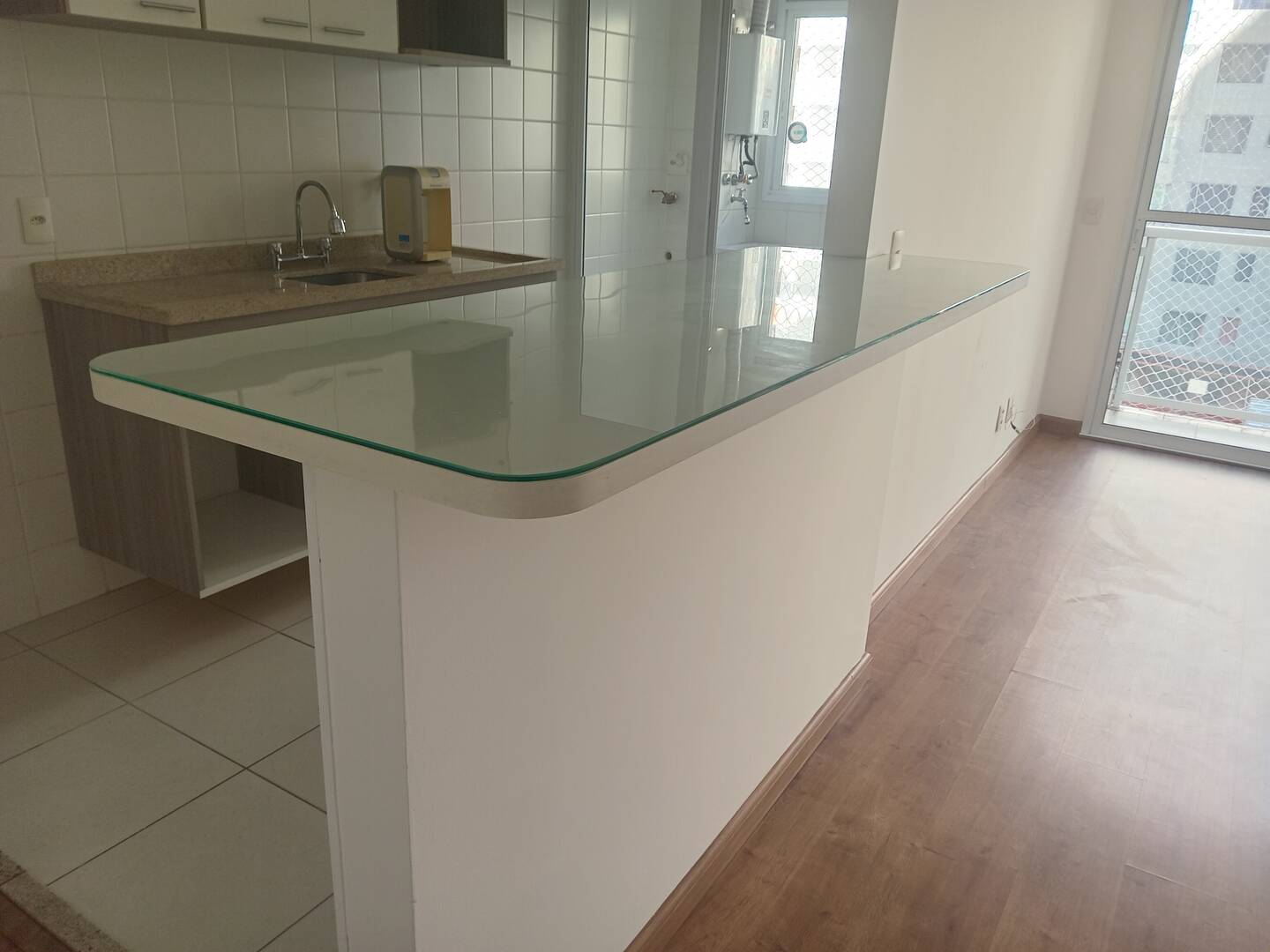 Apartamento para alugar com 2 quartos, 65m² - Foto 11