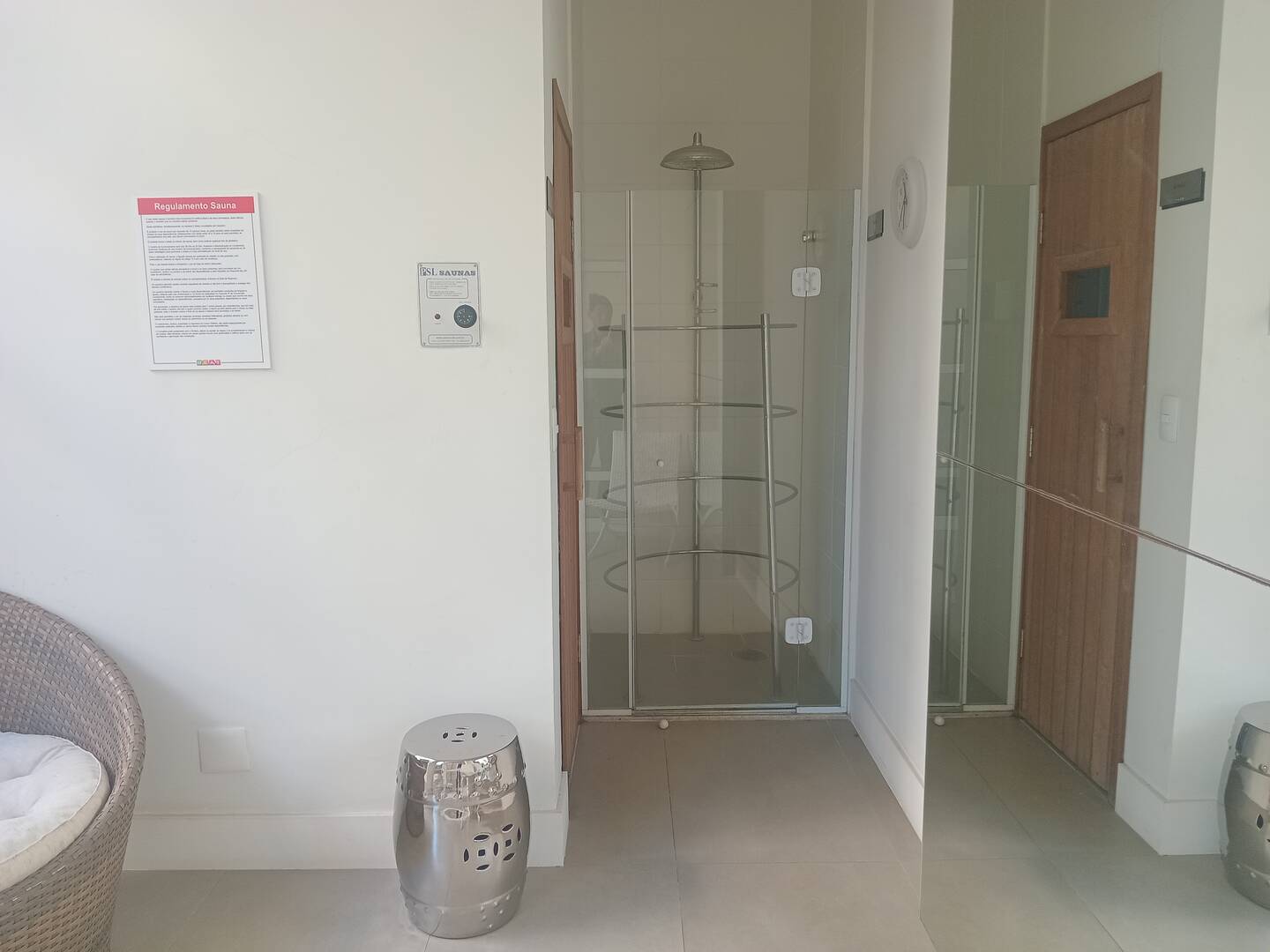 Apartamento para alugar com 2 quartos, 65m² - Foto 44