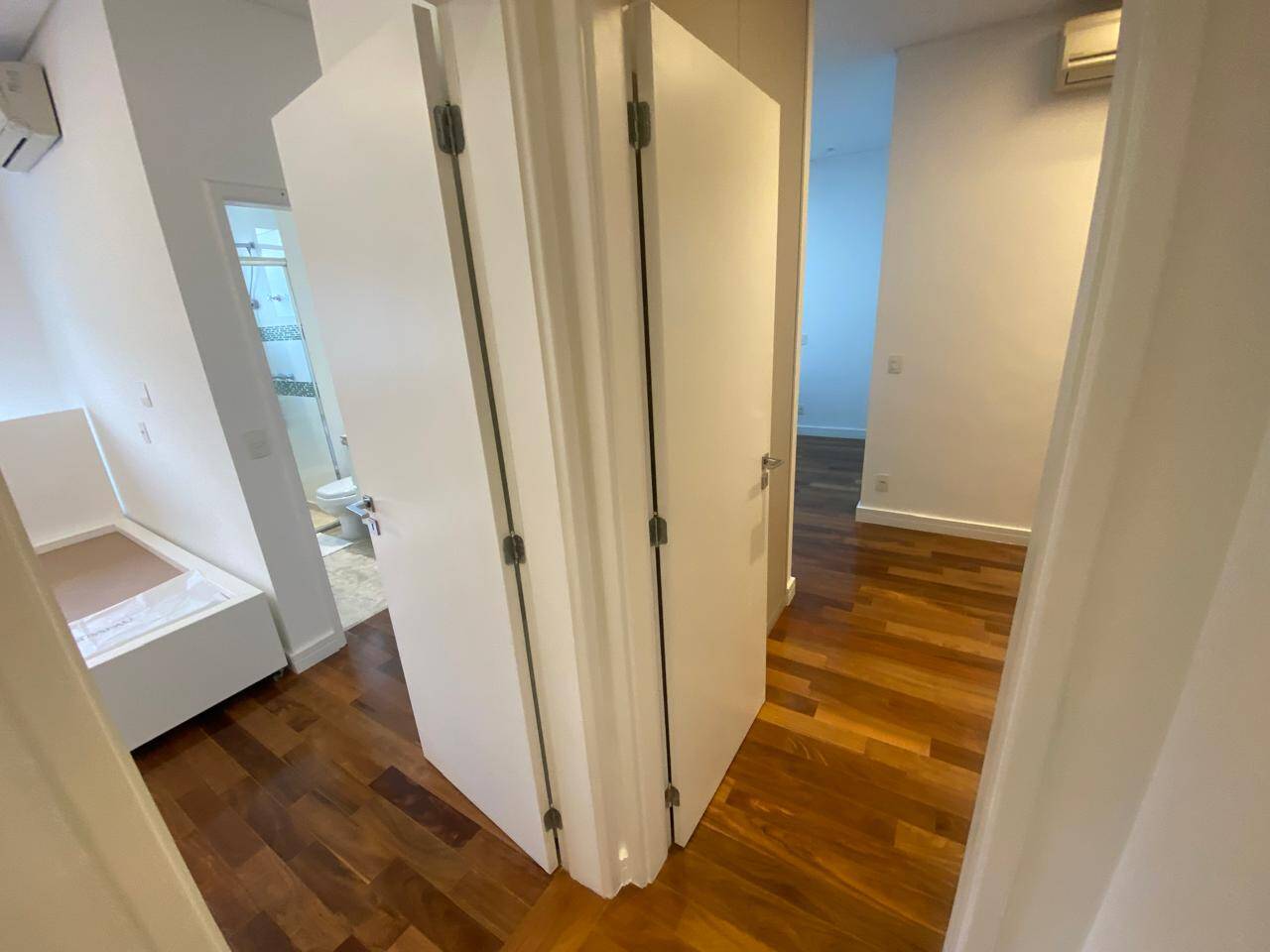 Apartamento à venda com 5 quartos, 284m² - Foto 30