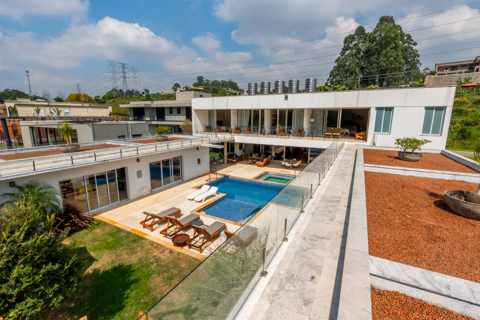 Casa à venda com 4 quartos, 1500m² - Foto 35