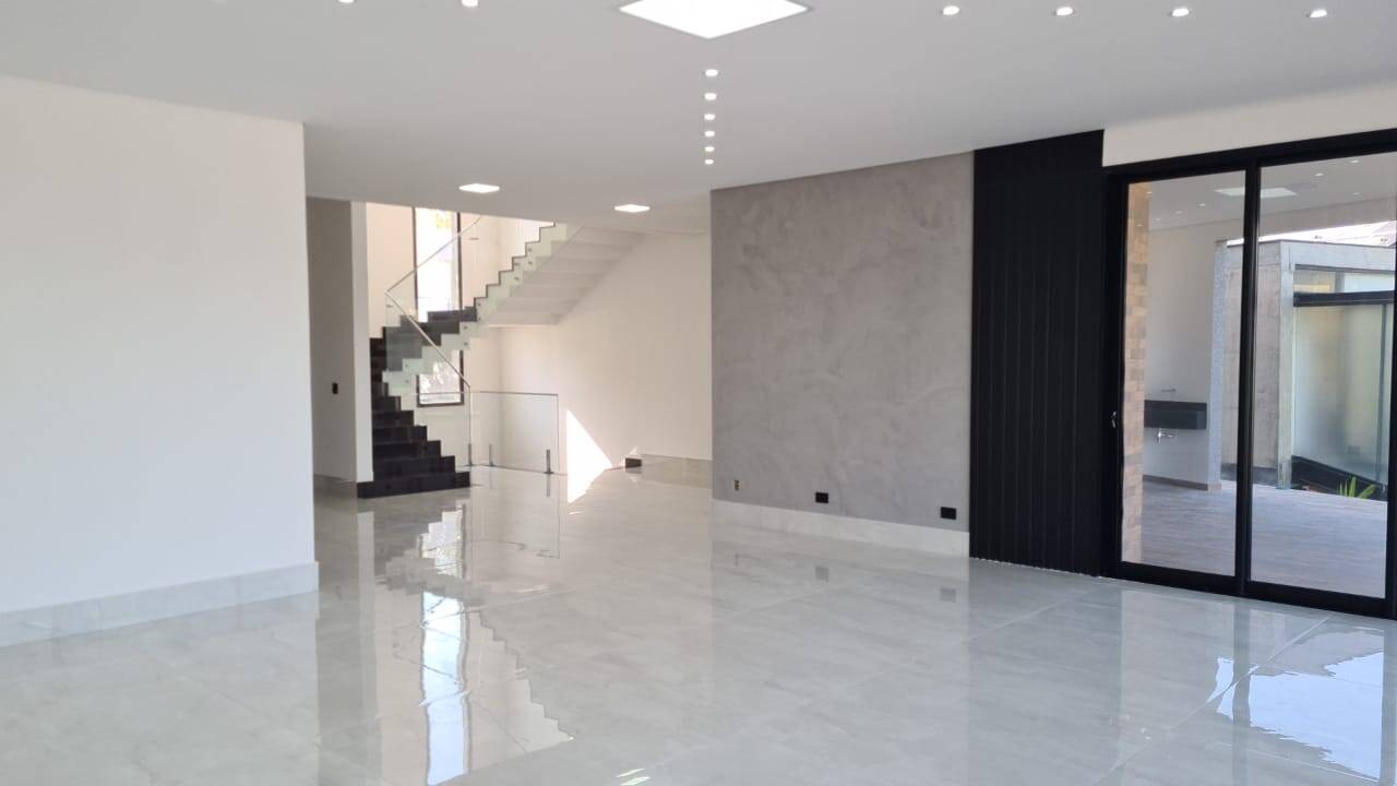 Casa à venda com 4 quartos, 612m² - Foto 4