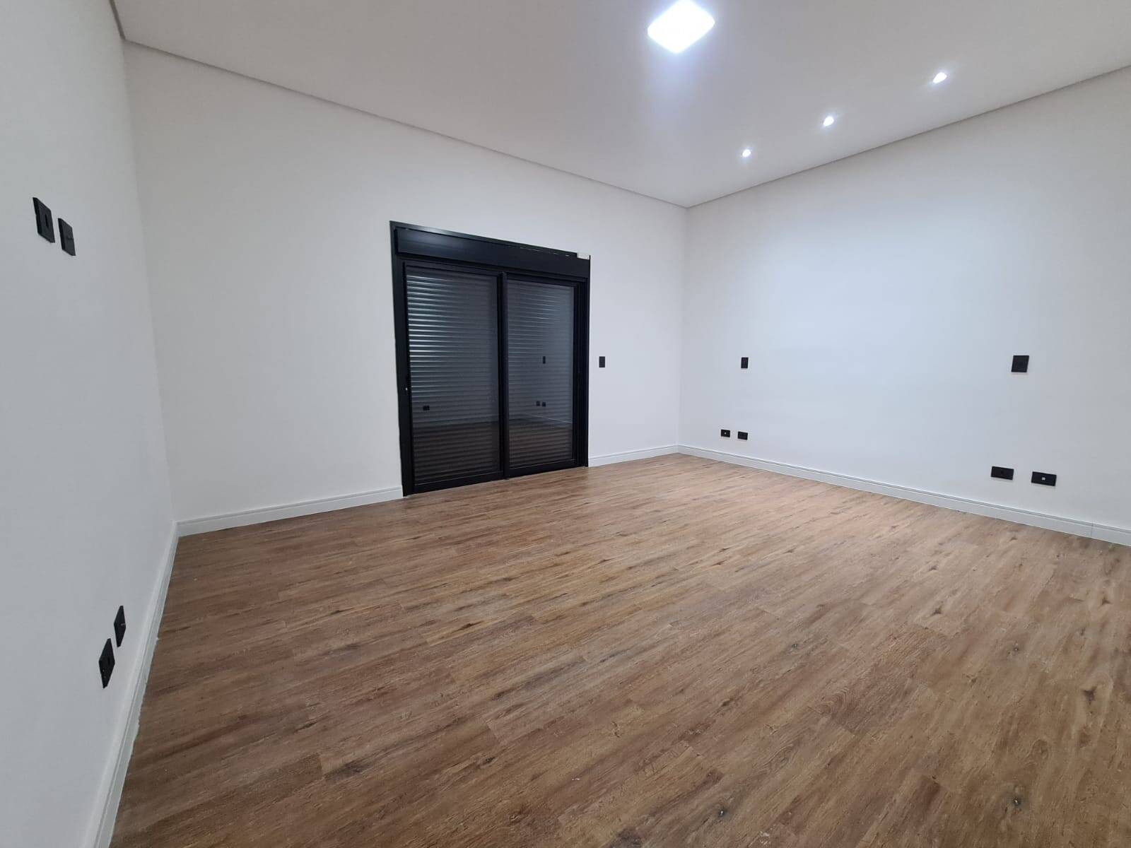 Casa à venda com 4 quartos, 555m² - Foto 7