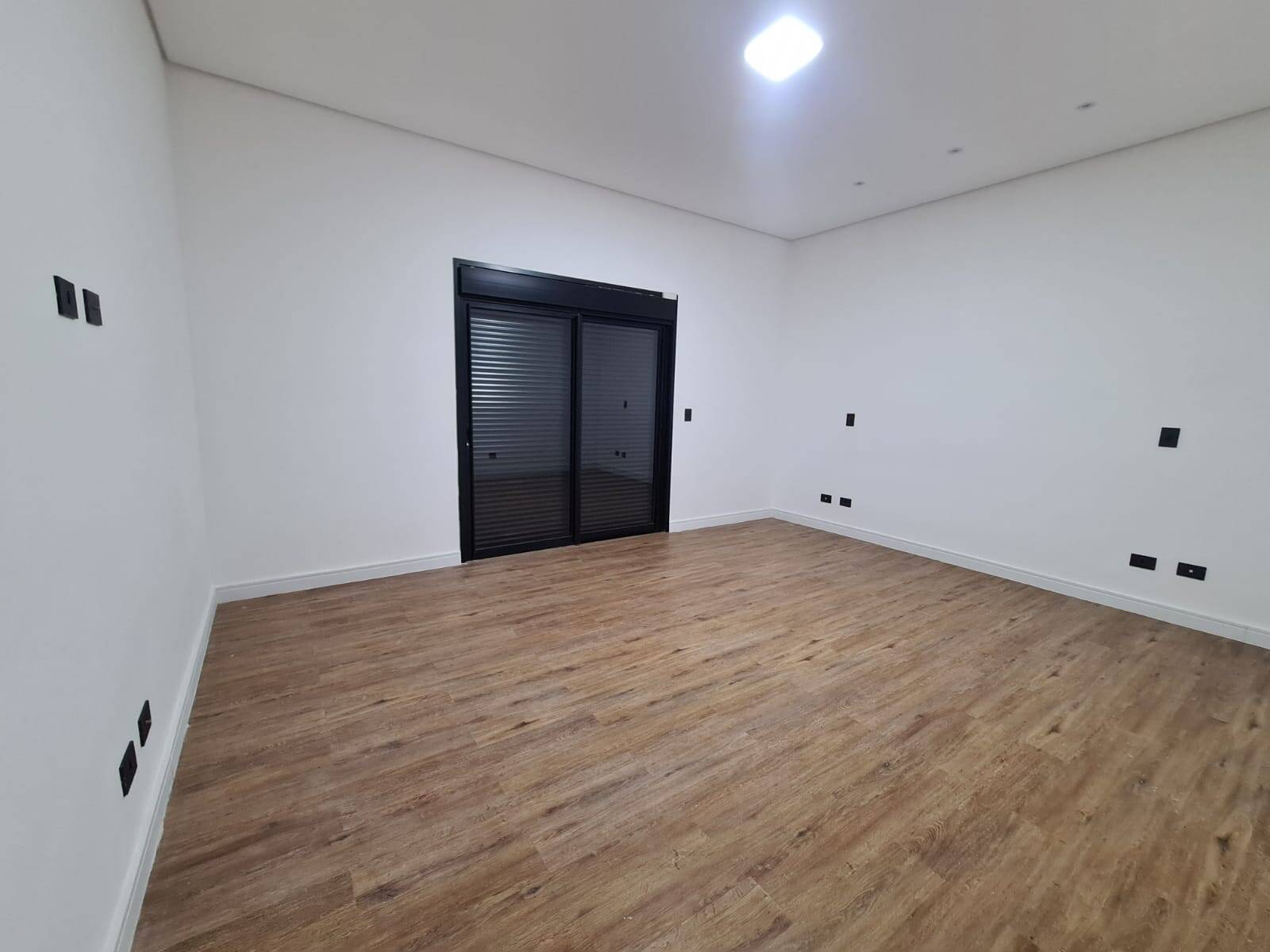 Casa à venda com 4 quartos, 555m² - Foto 8