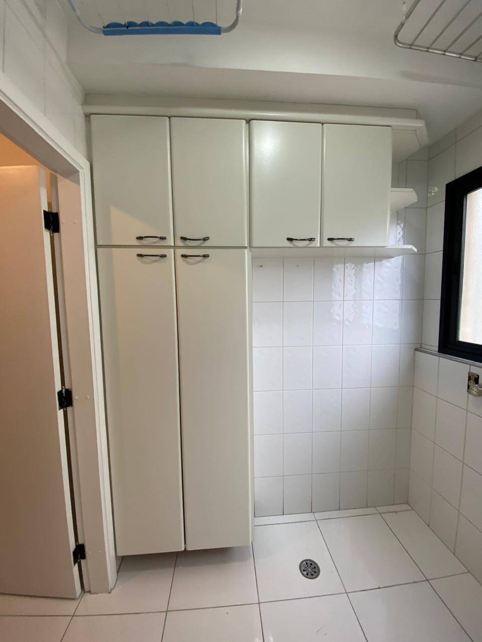 Apartamento para alugar com 3 quartos, 170m² - Foto 15