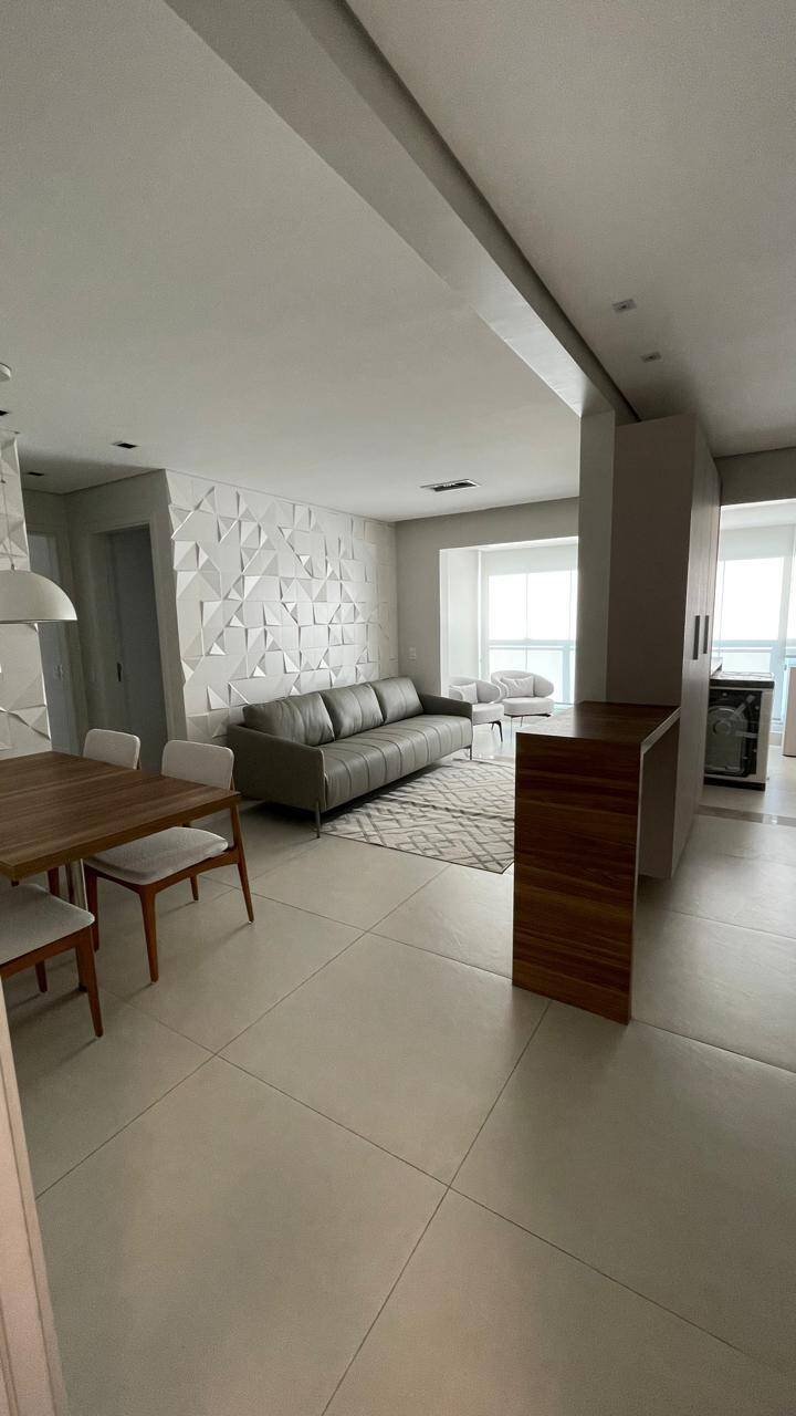 Apartamento para alugar com 2 quartos, 77m² - Foto 1