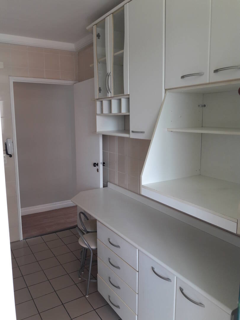 Apartamento à venda com 2 quartos, 78m² - Foto 4