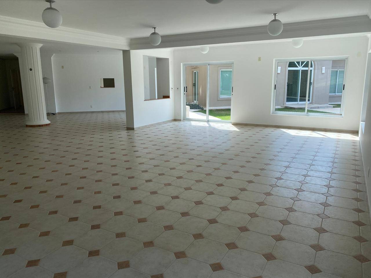 Casa à venda e aluguel com 4 quartos, 1060m² - Foto 4