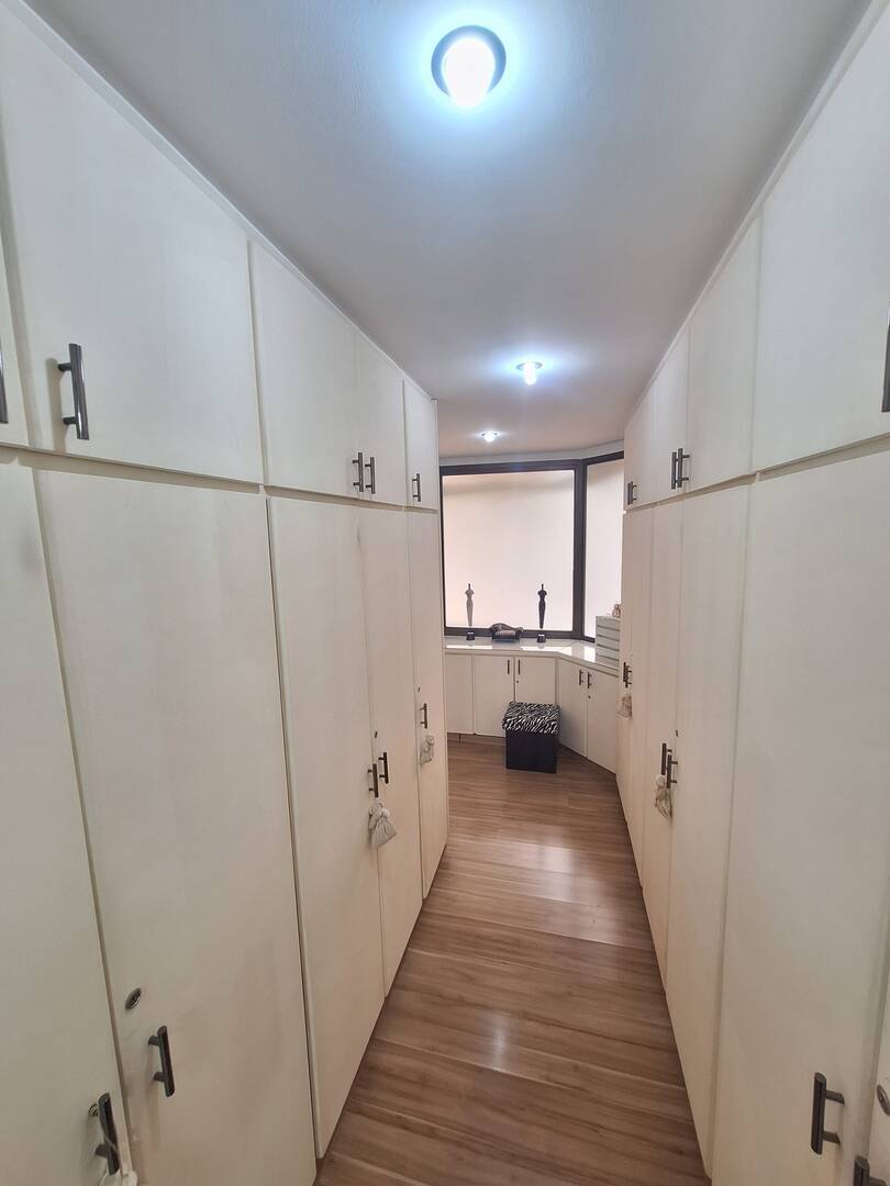 Apartamento à venda com 3 quartos, 579m² - Foto 19