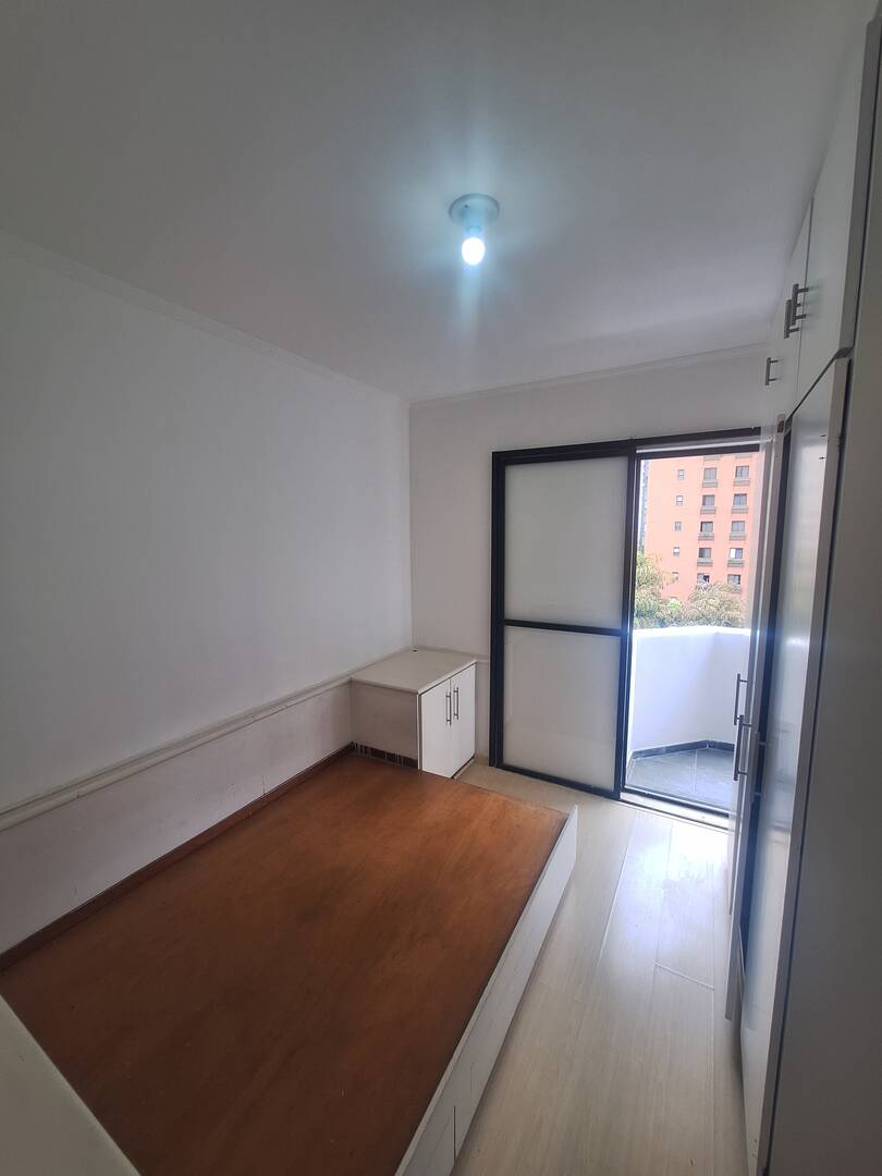 Apartamento para alugar com 3 quartos, 109m² - Foto 3