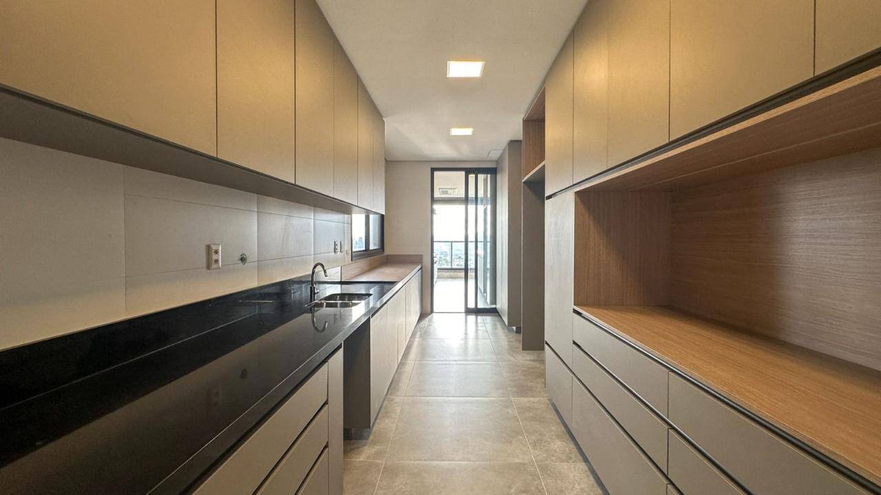 Apartamento à venda com 4 quartos, 344m² - Foto 9