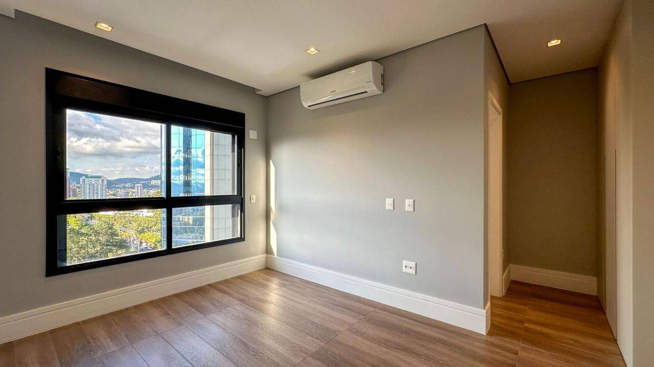 Apartamento à venda com 4 quartos, 344m² - Foto 7