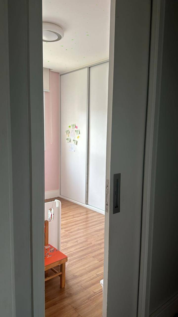 Apartamento à venda com 2 quartos, 94m² - Foto 2