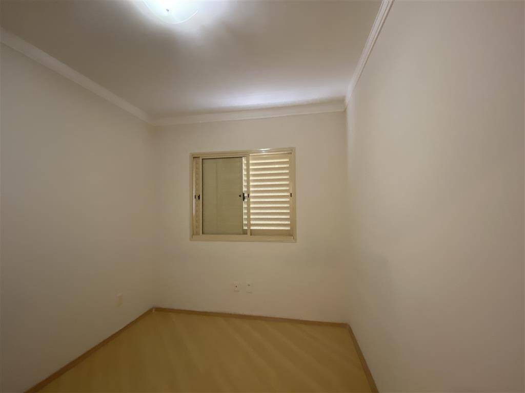 Apartamento para alugar com 2 quartos, 84m² - Foto 10