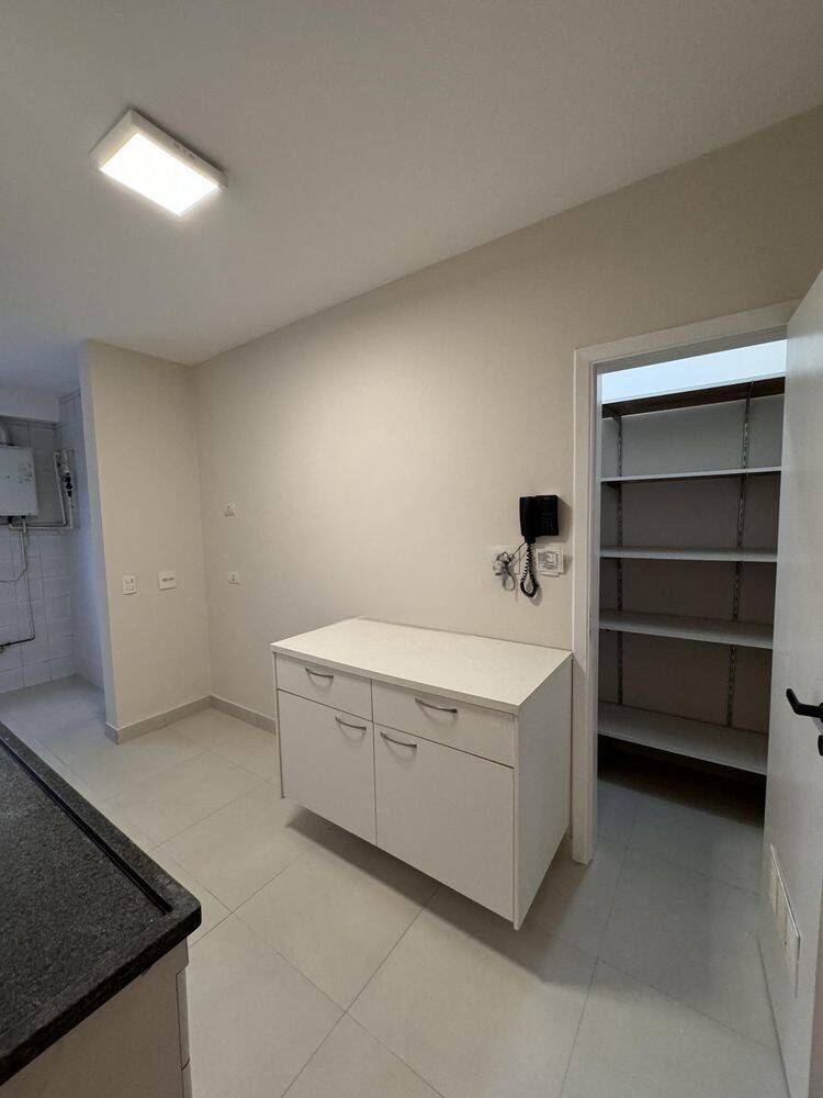 Apartamento à venda e aluguel com 4 quartos, 160m² - Foto 15