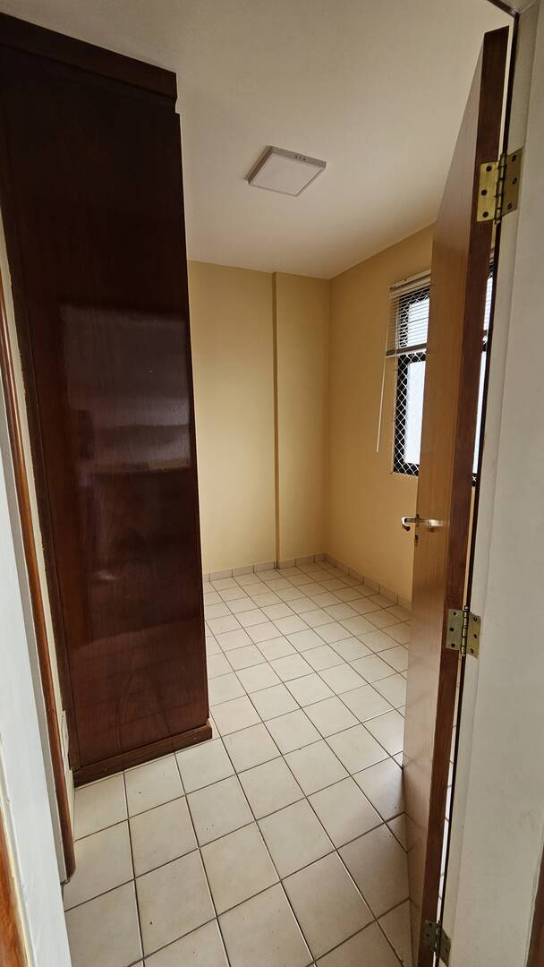 Apartamento para alugar com 3 quartos, 164m² - Foto 10