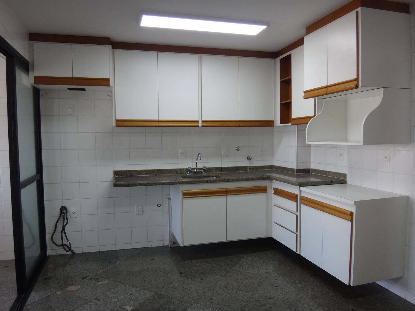 Apartamento para alugar com 3 quartos, 164m² - Foto 8