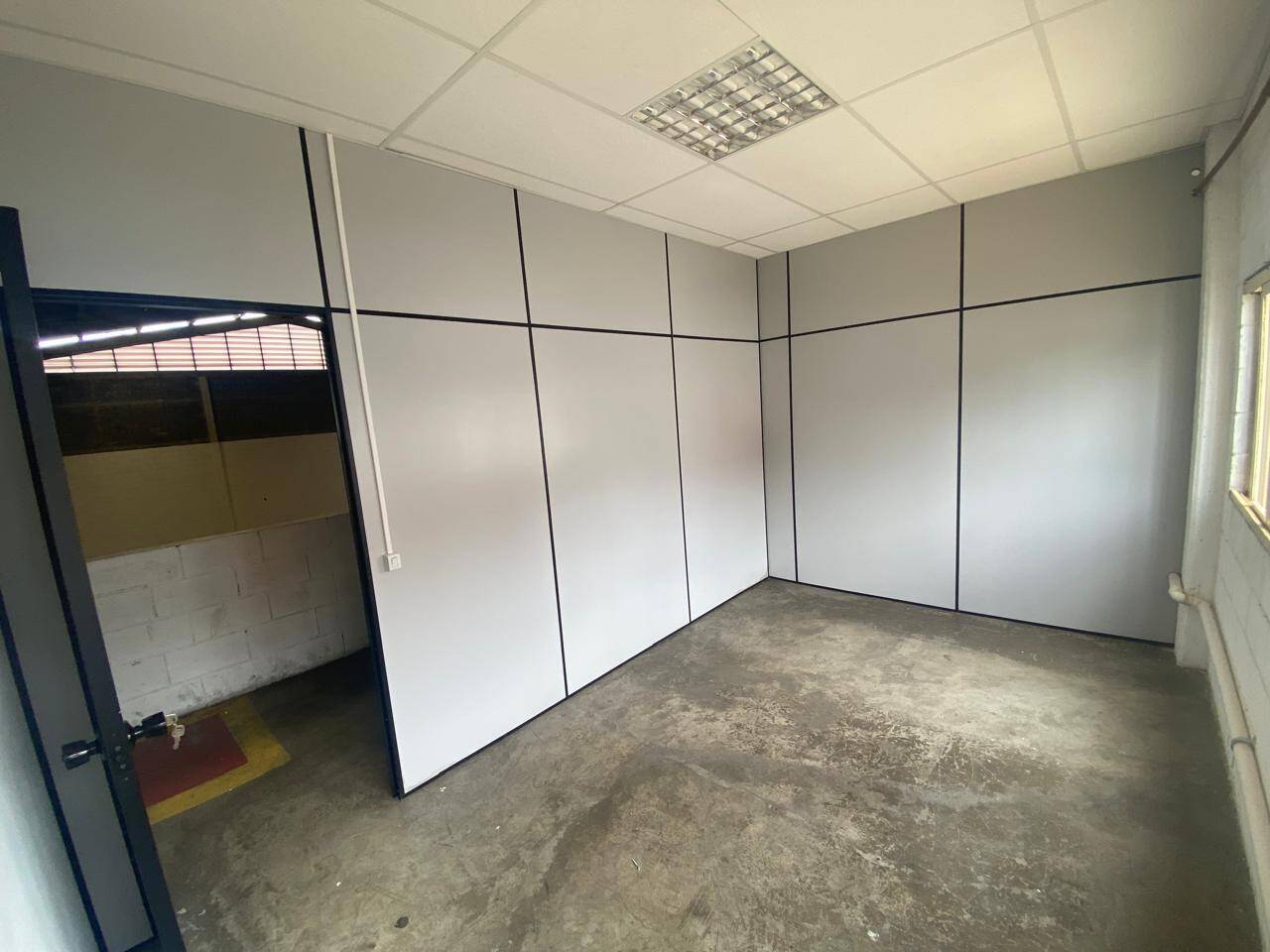 Depósito-Galpão-Armazém para alugar, 630m² - Foto 22