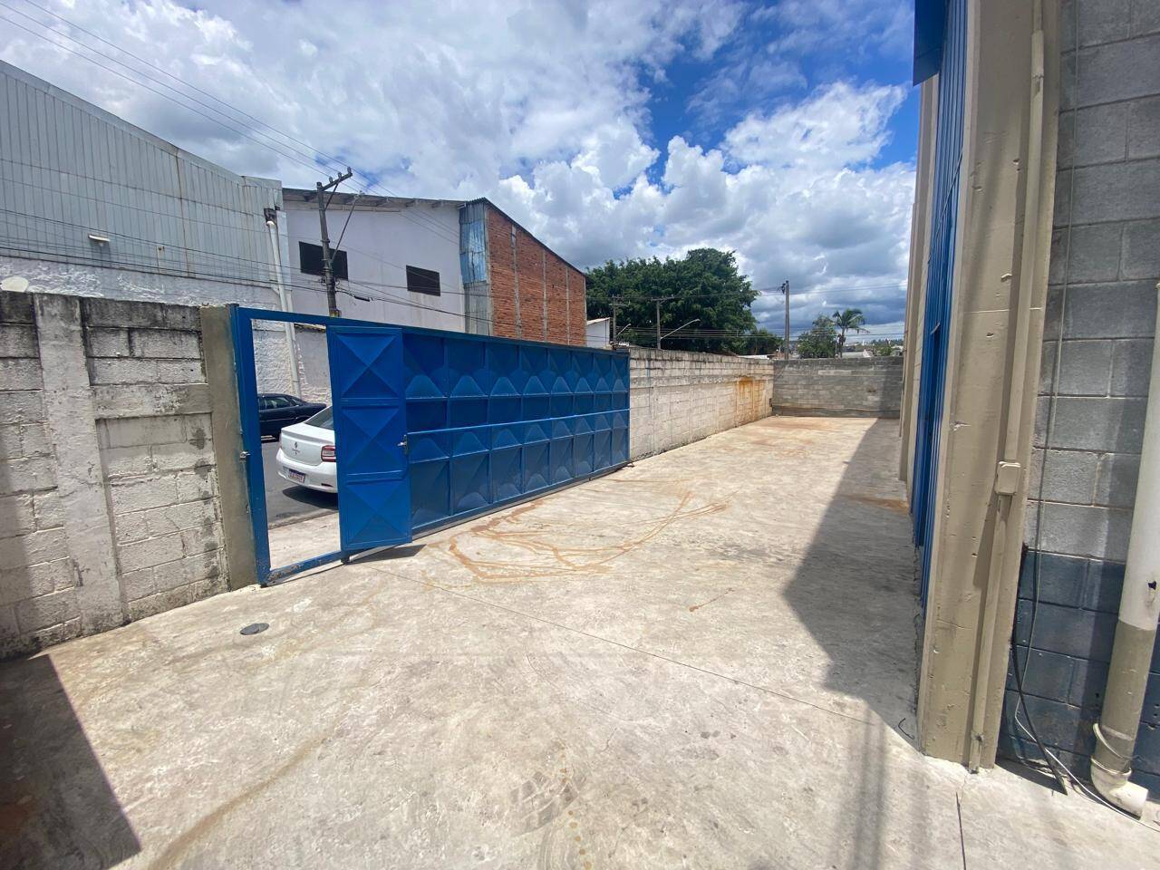 Depósito-Galpão-Armazém para alugar, 630m² - Foto 4