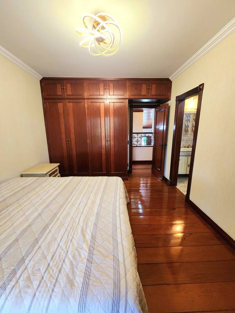 Casa para alugar com 4 quartos, 868m² - Foto 40