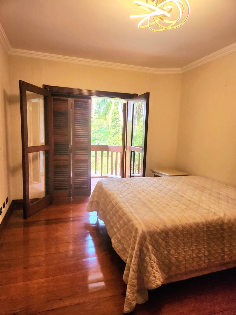 Casa para alugar com 4 quartos, 868m² - Foto 41