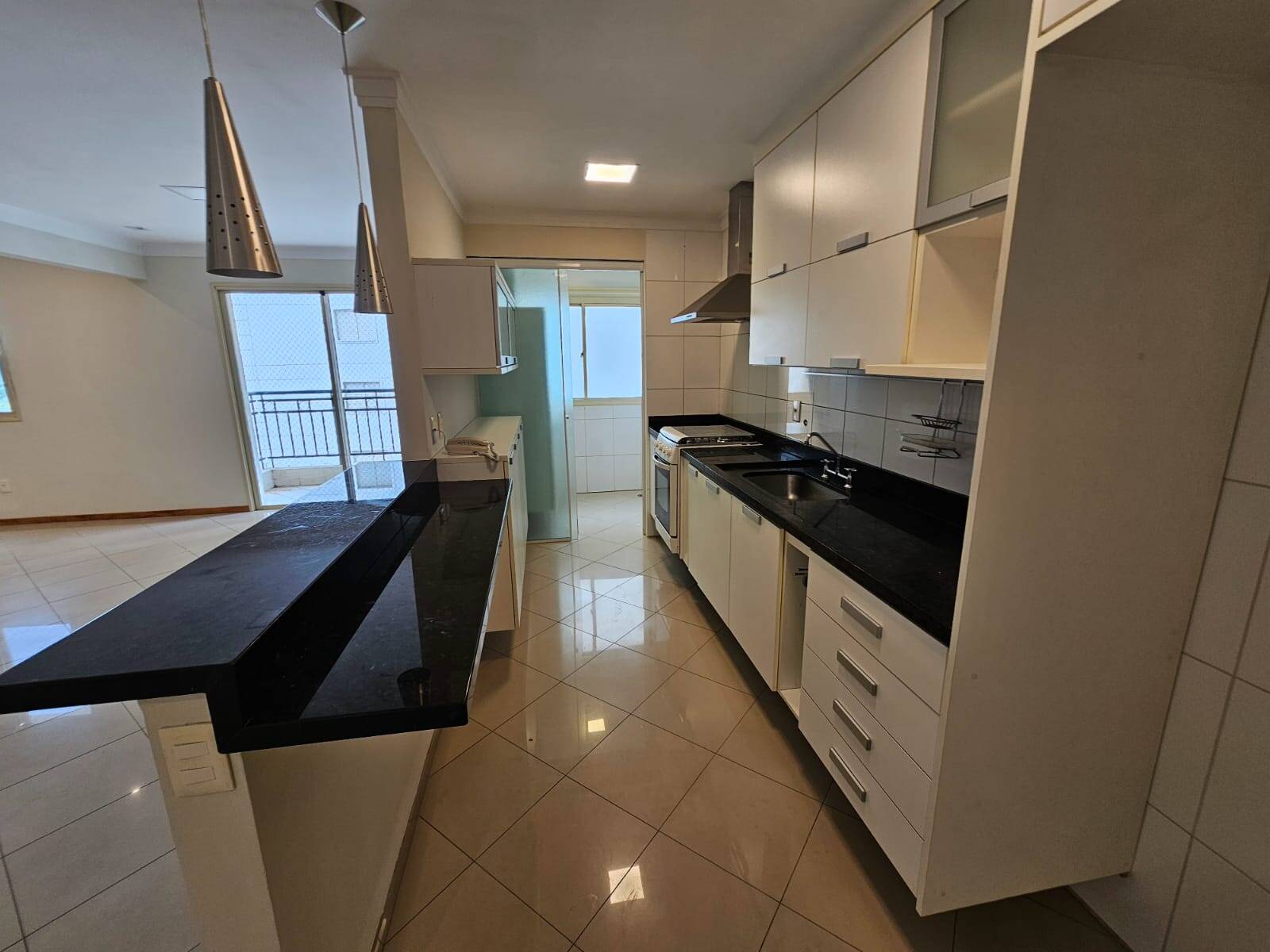 Apartamento à venda e aluguel com 1 quarto, 84m² - Foto 8