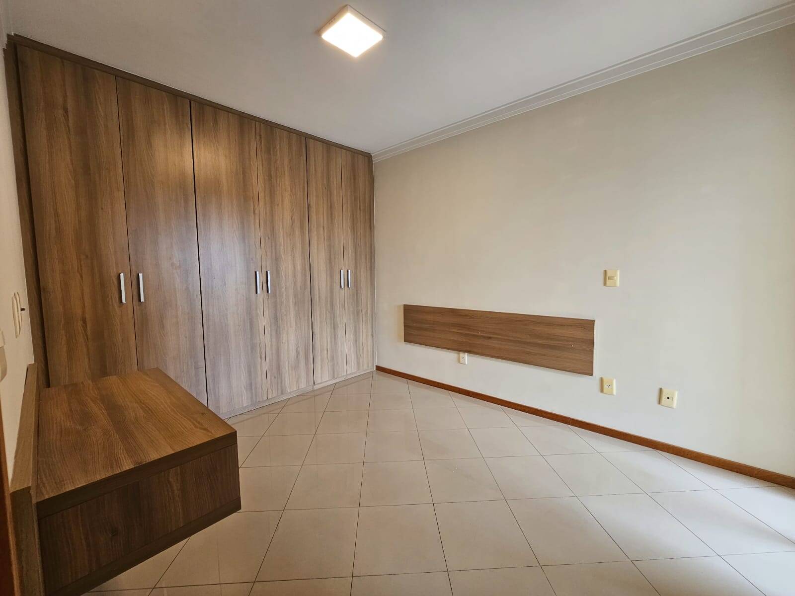 Apartamento à venda e aluguel com 1 quarto, 84m² - Foto 18