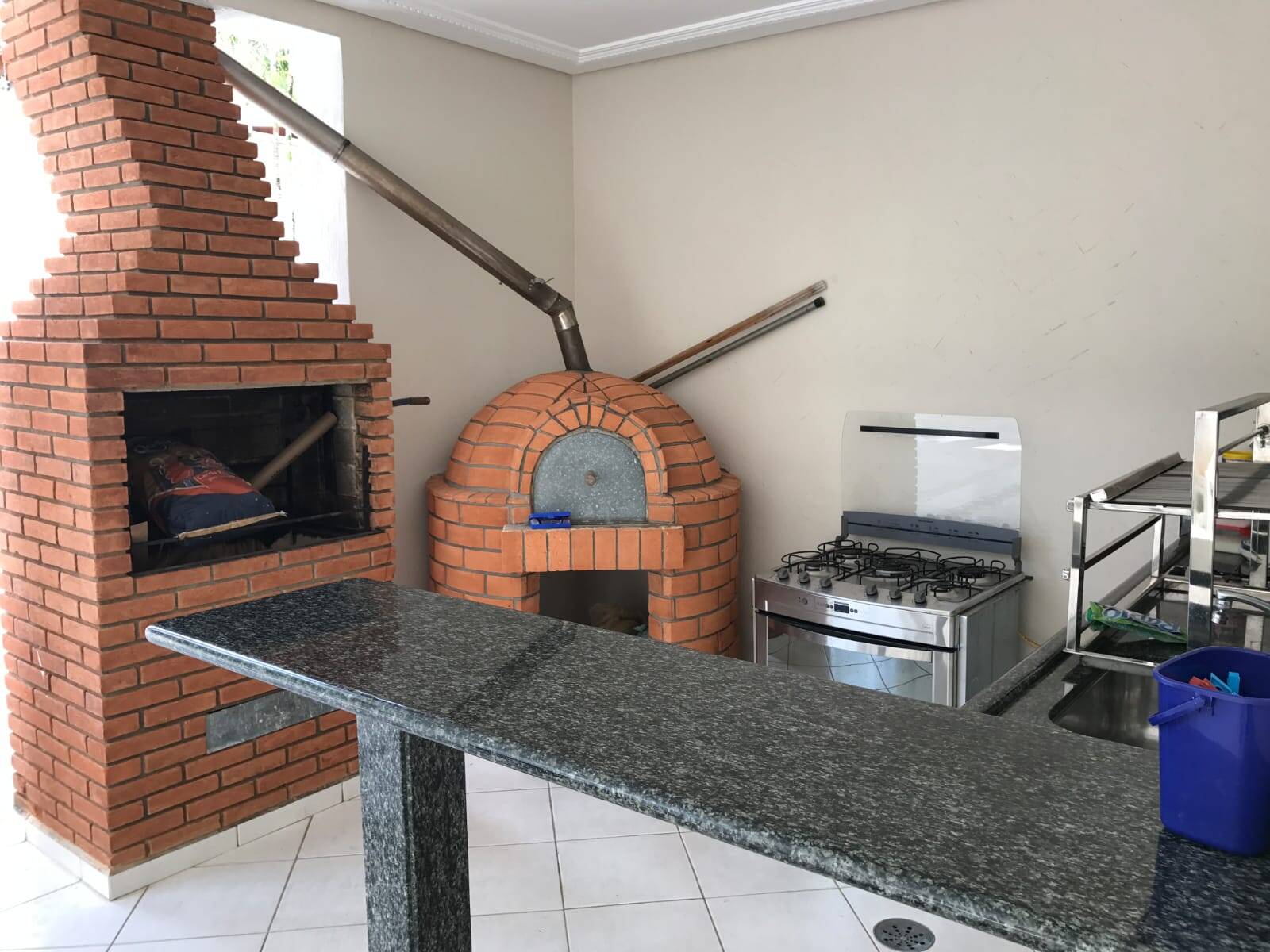 Casa à venda e aluguel com 5 quartos, 480m² - Foto 11