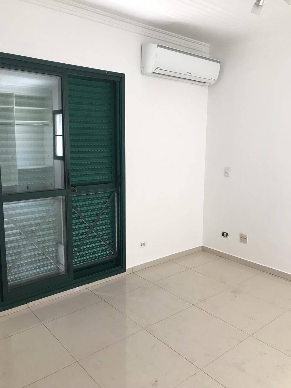 Casa à venda com 3 quartos, 180m² - Foto 11