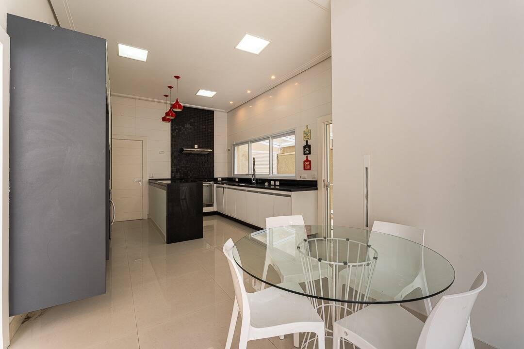 Casa à venda com 4 quartos, 471m² - Foto 12