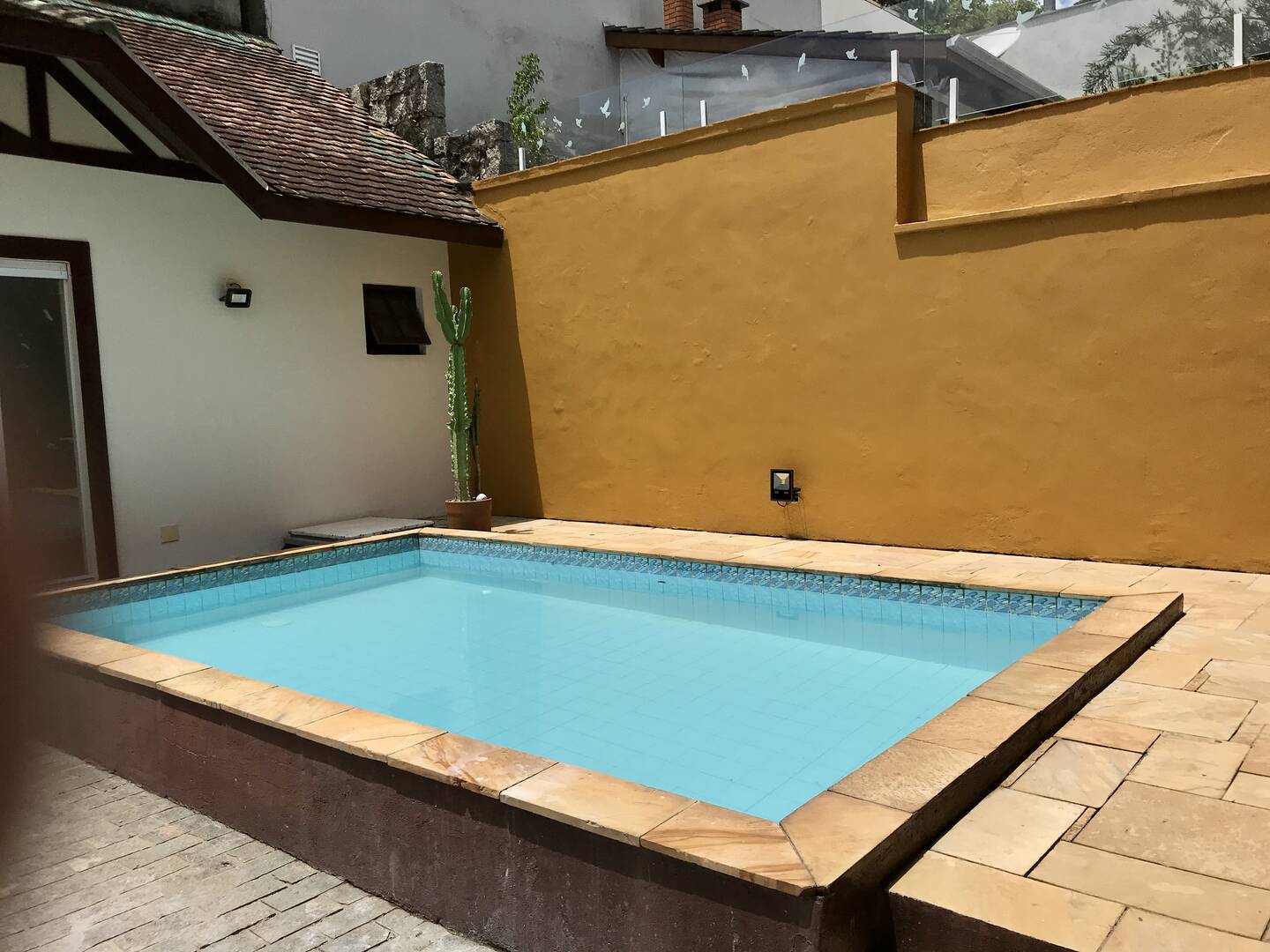 Casa à venda e aluguel com 4 quartos, 360m² - Foto 5