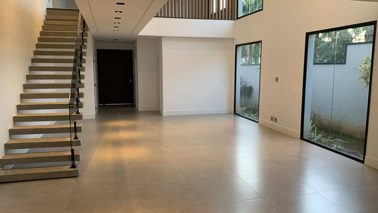 Casa à venda com 4 quartos, 399m² - Foto 4