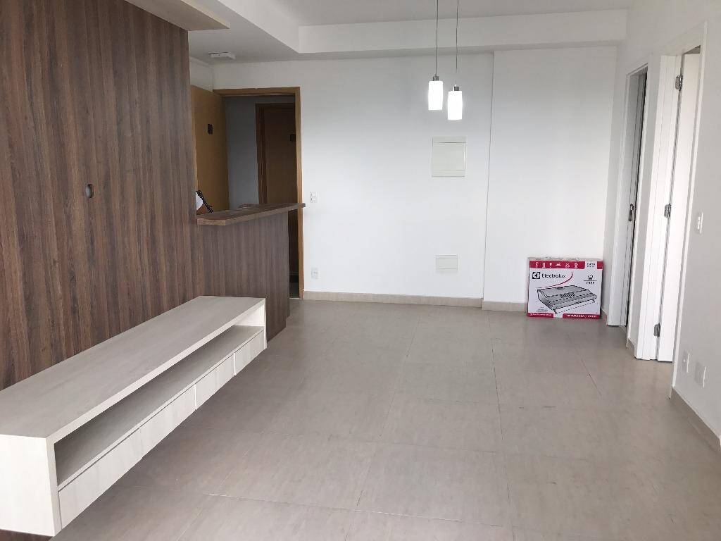 Apartamento para alugar com 1 quarto, 50m² - Foto 2