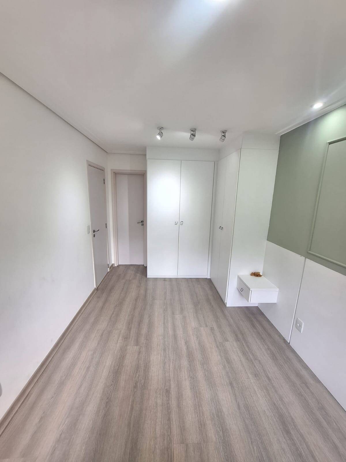 Apartamento para alugar com 2 quartos, 68m² - Foto 6