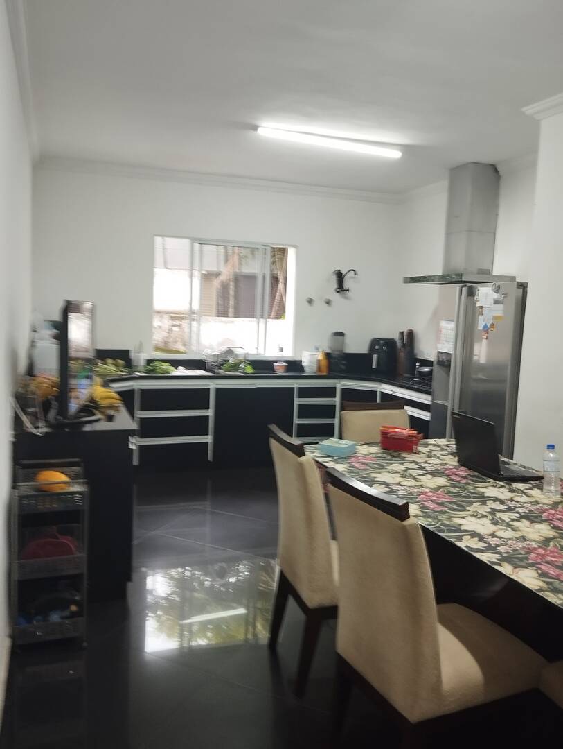 Casa à venda com 4 quartos, 451m² - Foto 10