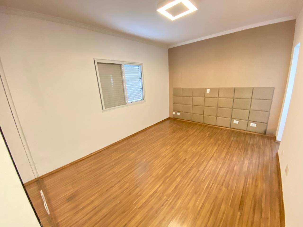 Casa à venda e aluguel com 3 quartos, 340m² - Foto 21