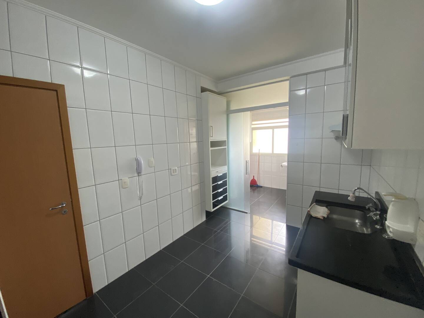 Apartamento para alugar com 3 quartos, 113m² - Foto 12