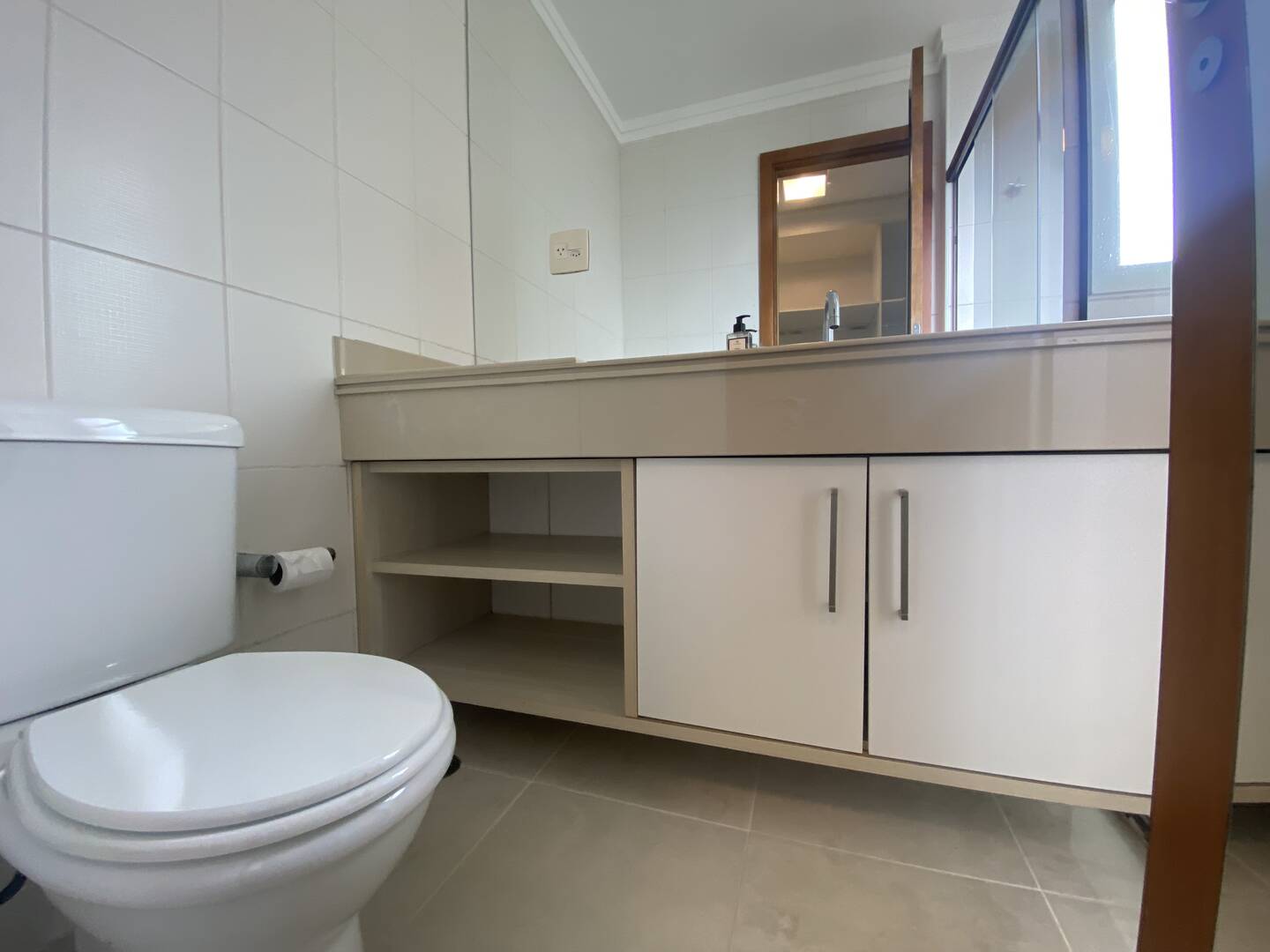 Apartamento para alugar com 3 quartos, 113m² - Foto 18