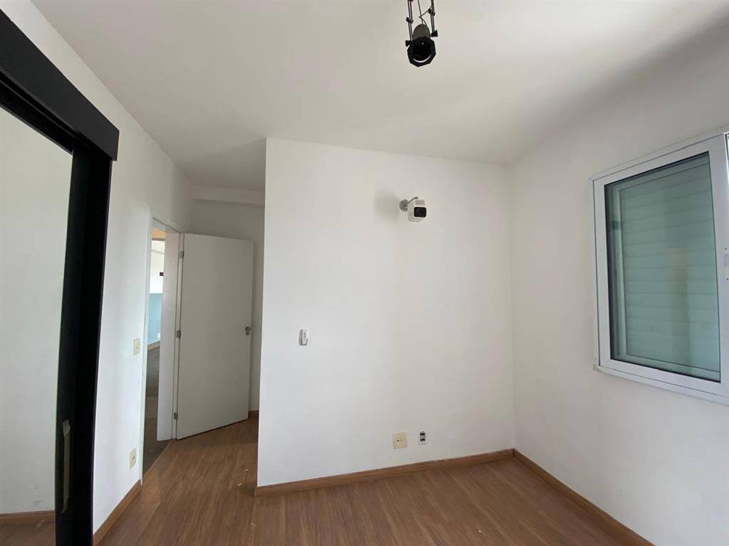 Apartamento para alugar com 3 quartos, 72m² - Foto 15