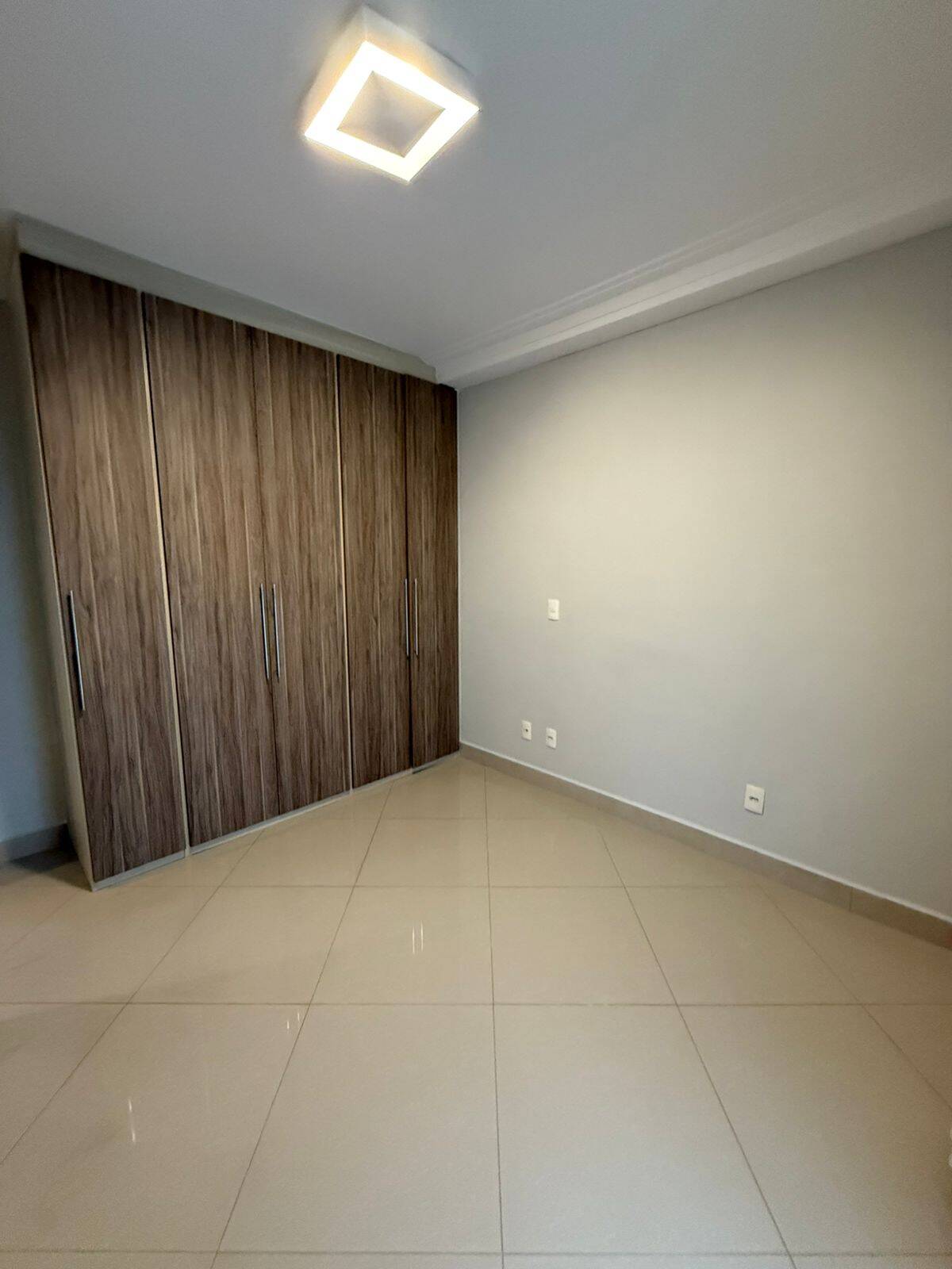 Apartamento para alugar com 3 quartos, 86m² - Foto 9