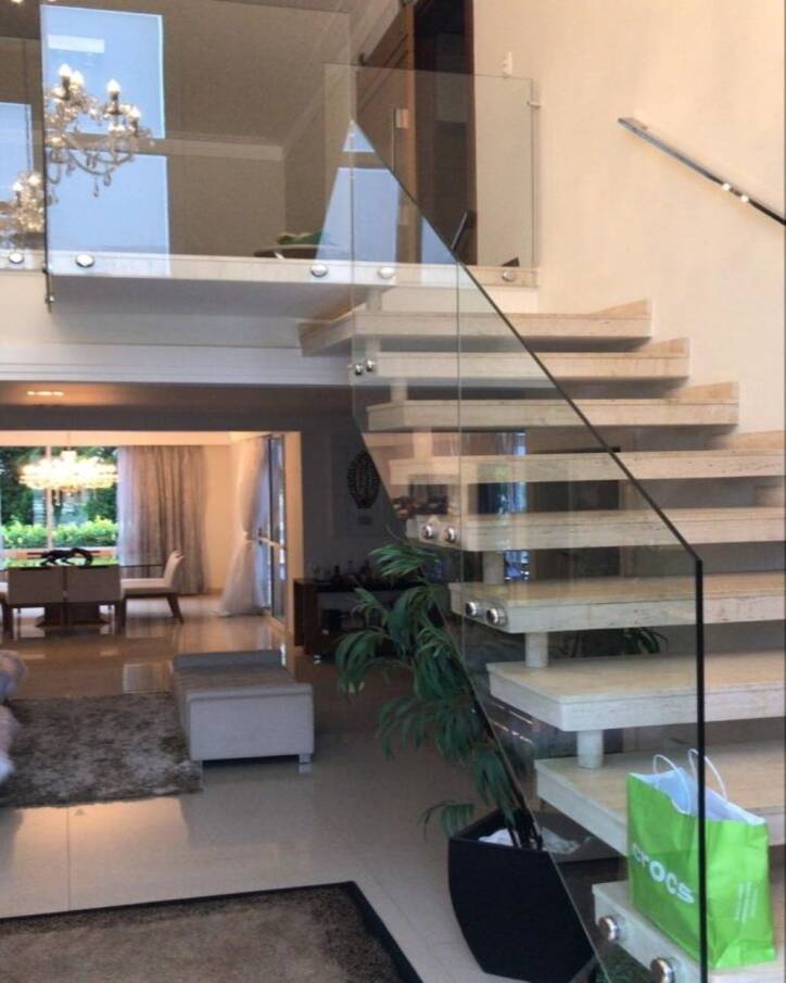 Casa à venda com 5 quartos, 520m² - Foto 2