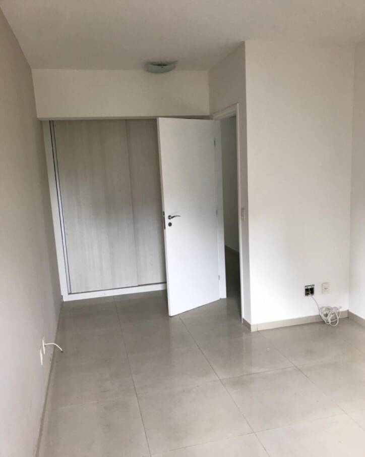 Apartamento à venda com 3 quartos, 151m² - Foto 4