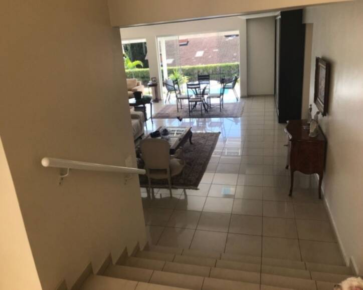 Casa à venda com 4 quartos, 320m² - Foto 3