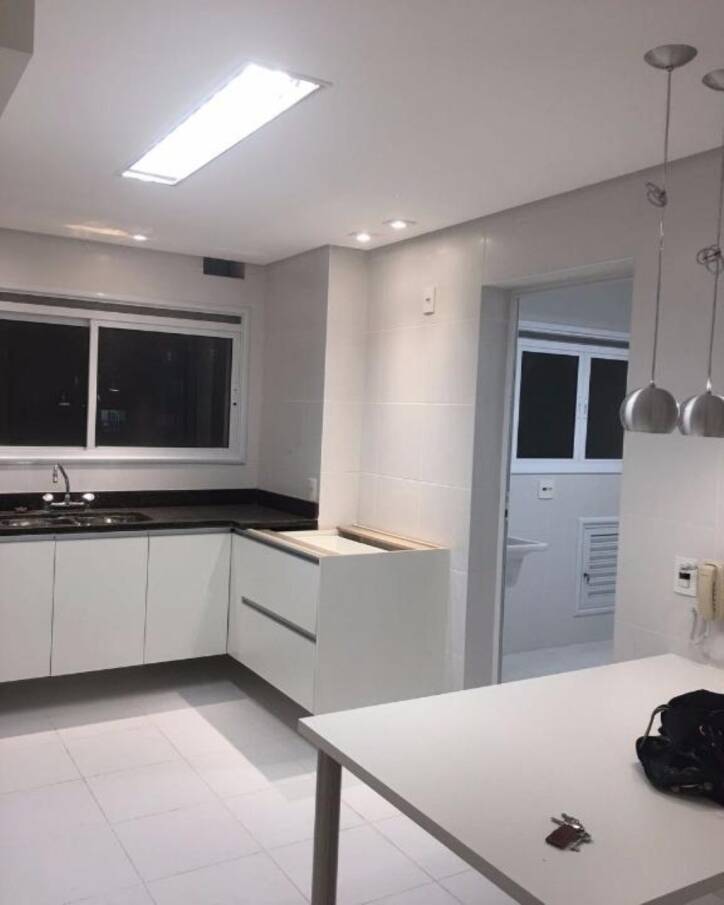 Apartamento à venda com 3 quartos, 220m² - Foto 10