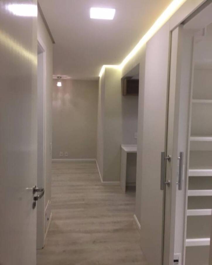 Apartamento à venda com 3 quartos, 220m² - Foto 17