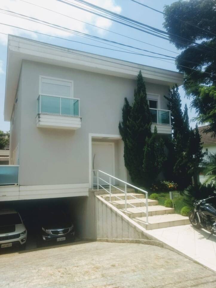 Casa à venda com 4 quartos, 300m² - Foto 1